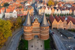 Lübeck von oben Holsten Tor